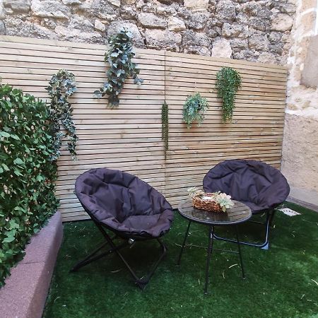 Chez Leon - Clim' & Patio - Appart Loupian Centre Exterior foto