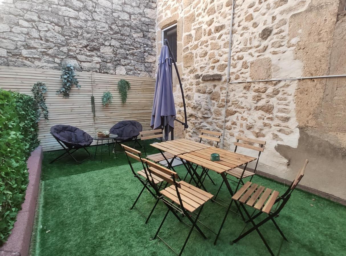 Chez Leon - Clim' & Patio - Appart Loupian Centre Exterior foto